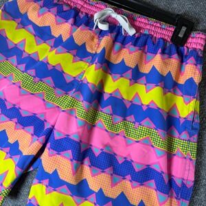 Chubbies Men's Swim Trunks Large‎ Geometric Print Elastic Waist Drawstring